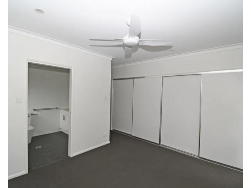 7/12 Honiton, Torquay QLD 4655