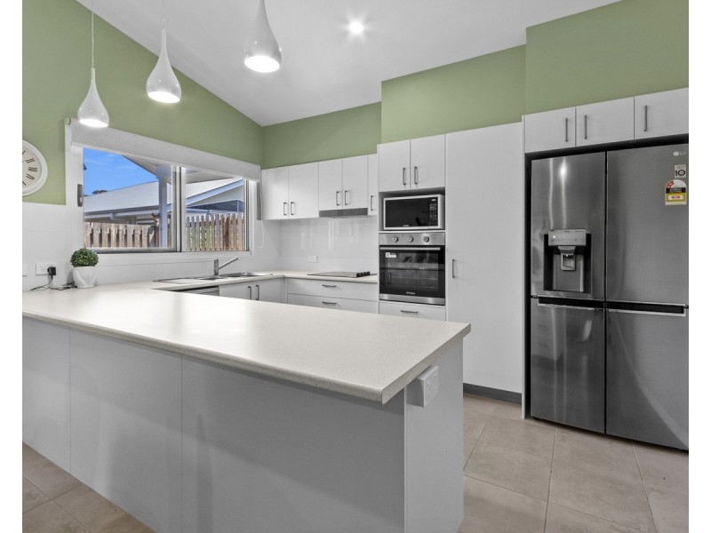 144/2-20 Island View Drive, Urangan QLD 4655
