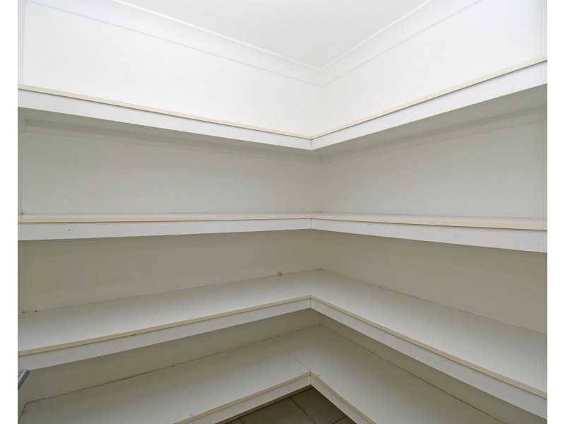 11 Captain Cook  Street, Urraween QLD 4655