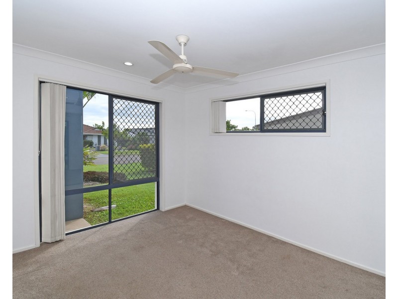 11 Captain Cook  Street, Urraween QLD 4655