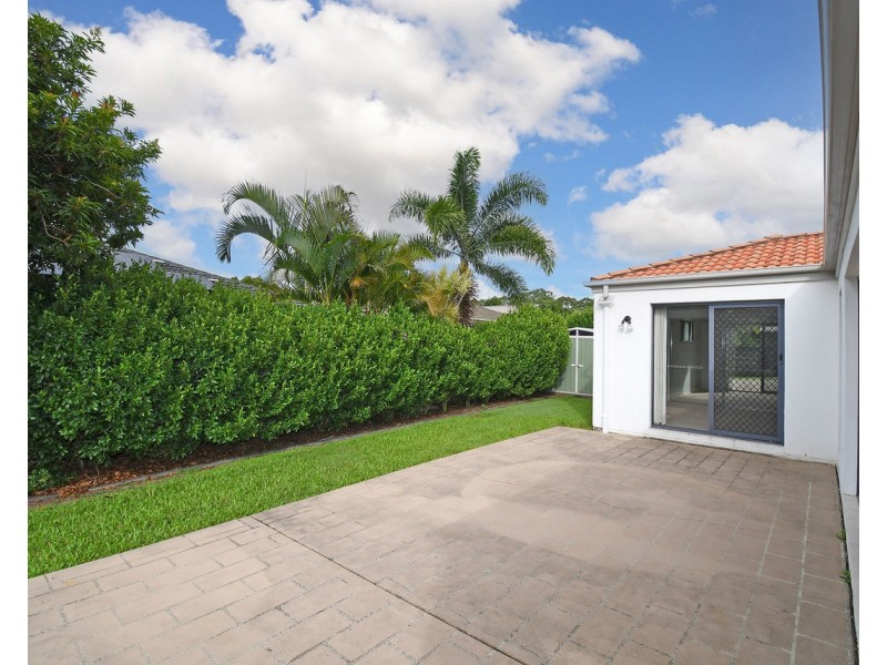 11 Captain Cook  Street, Urraween QLD 4655