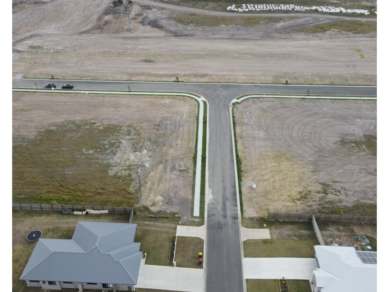 19 Humpback Circuit, Booral QLD 4655