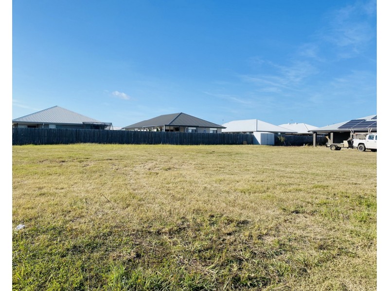78 Frederick Circuit, Eli Waters QLD 4655