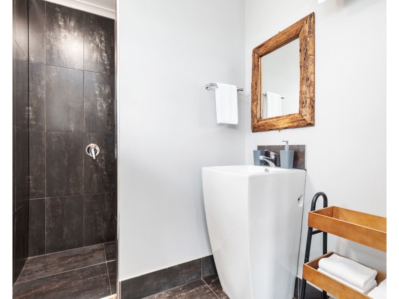 535 Esplanade, Urangan QLD 4655