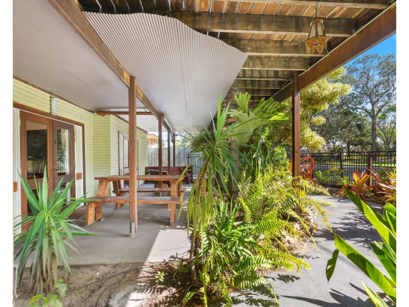 535 Esplanade, Urangan QLD 4655