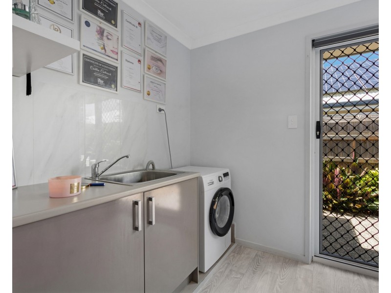 46 North Street, Point Vernon QLD 4655