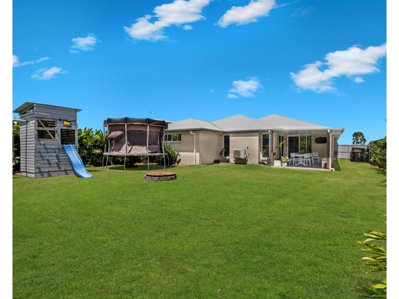 46 North Street, Point Vernon QLD 4655