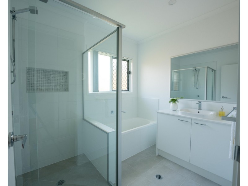 18 Milkman Way, Kawungan QLD 4655