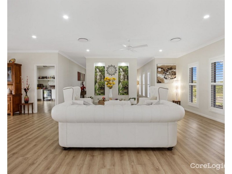 1 Dakota Close, Booral QLD 4655