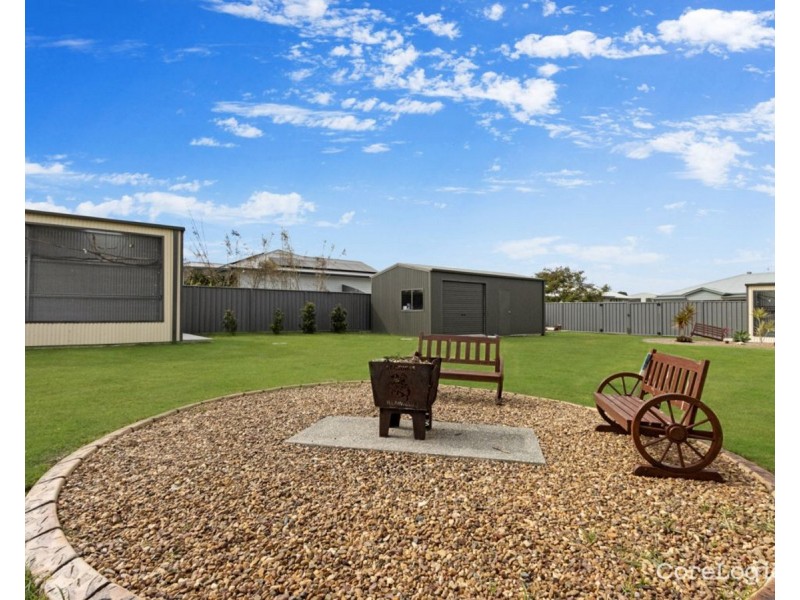 1 Dakota Close, Booral QLD 4655