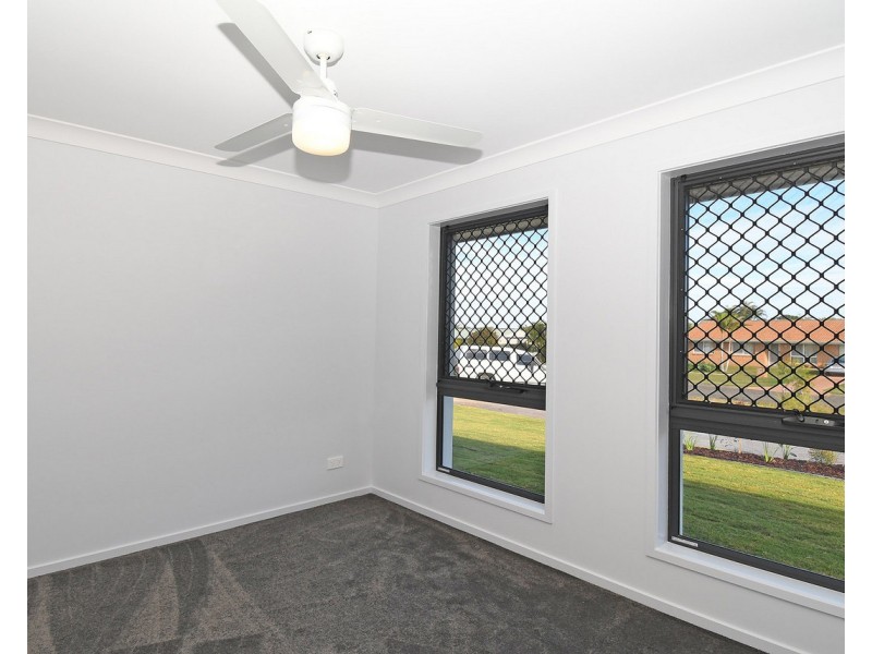 10 New Road, Wondunna QLD 4655