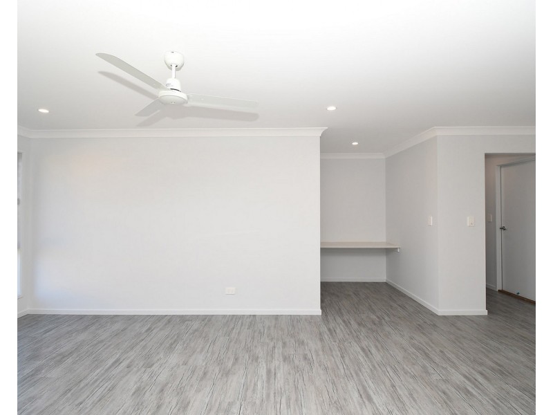 10 New Road, Wondunna QLD 4655