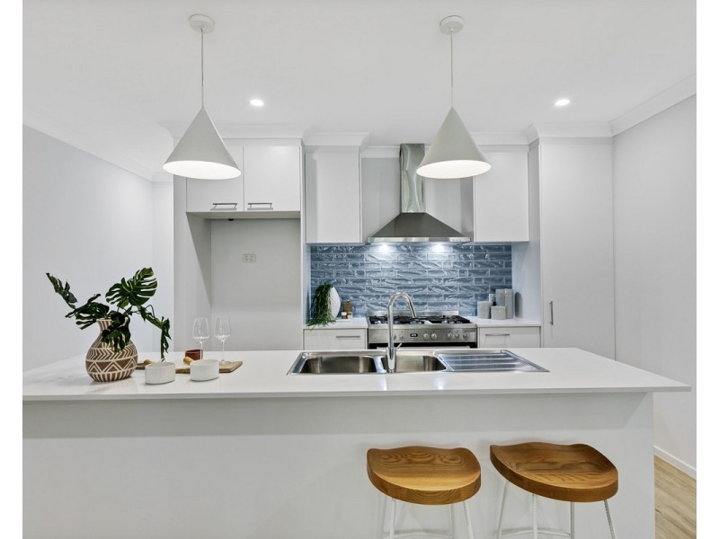 85 New Road, Pialba QLD 4655