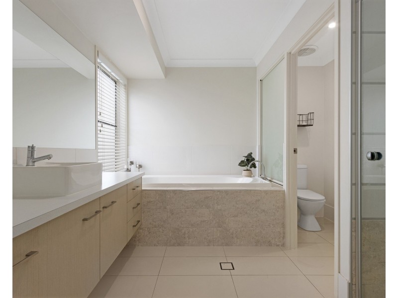 25 Boat Harbour Drive, Urraween QLD 4655