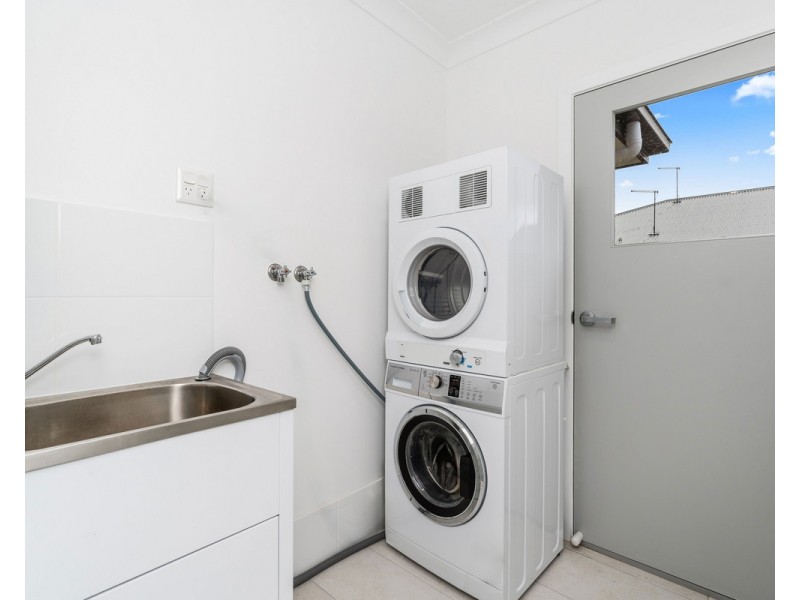 120 A Bideford Street, Torquay QLD 4655