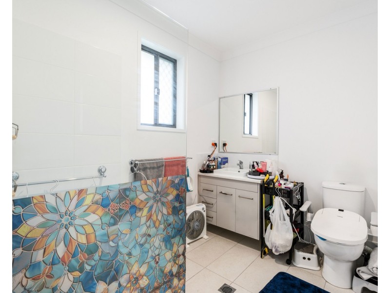 120 A Bideford Street, Torquay QLD 4655