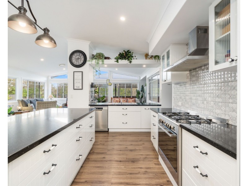 371 Honeyeater Drive, Walligan QLD 4655