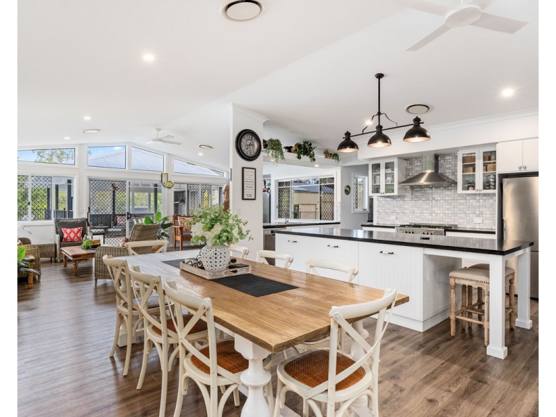 371 Honeyeater Drive, Walligan QLD 4655