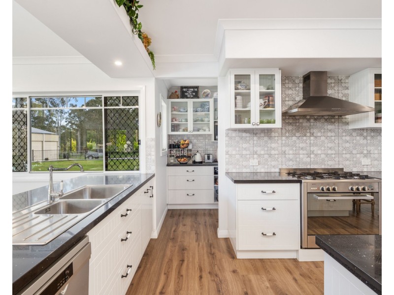 371 Honeyeater Drive, Walligan QLD 4655