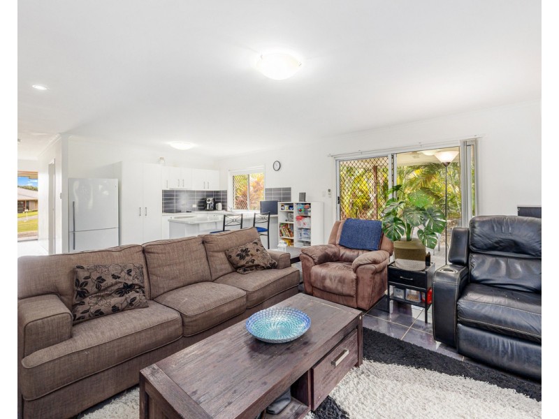 76 Palm Way, Dundowran Beach QLD 4655