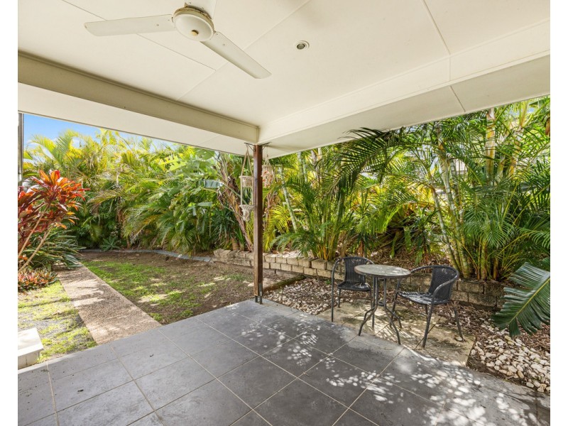 76 Palm Way, Dundowran Beach QLD 4655