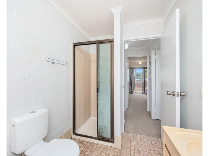 6/436 Esplanade, Torquay QLD 4655
