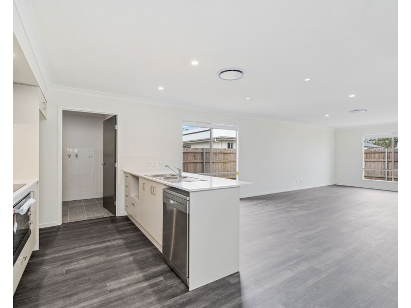 8 Ocean Edge Road, Burrum Heads QLD 4659