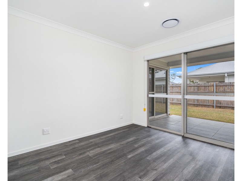 8 Ocean Edge Road, Burrum Heads QLD 4659