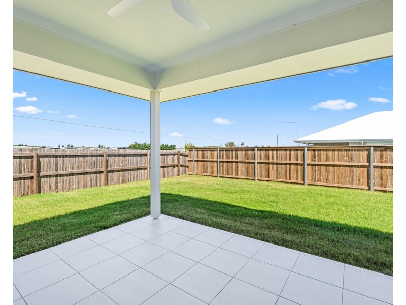 10 Hovea Circuit, Nikenbah QLD 4655