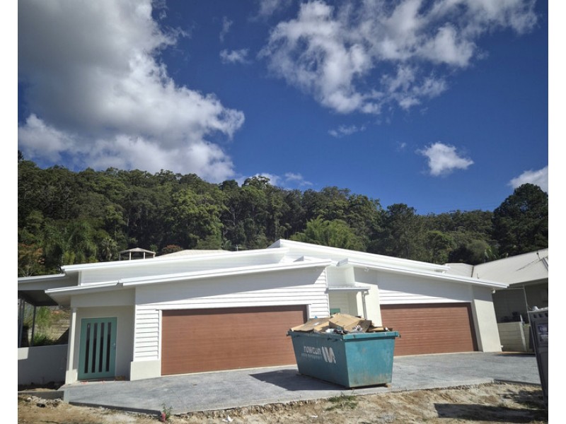 2/1 Eva Place, Nambour QLD 4560