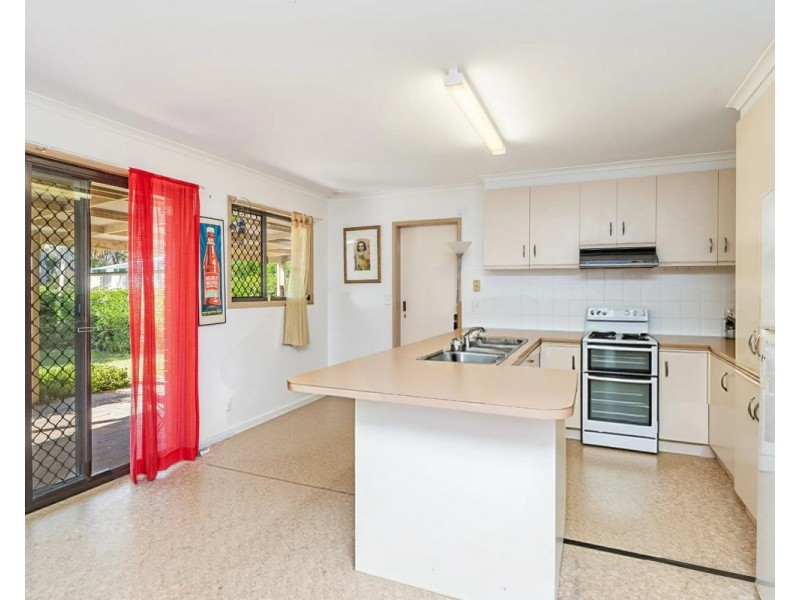 15 Parkway Drive, Scarness QLD 4655