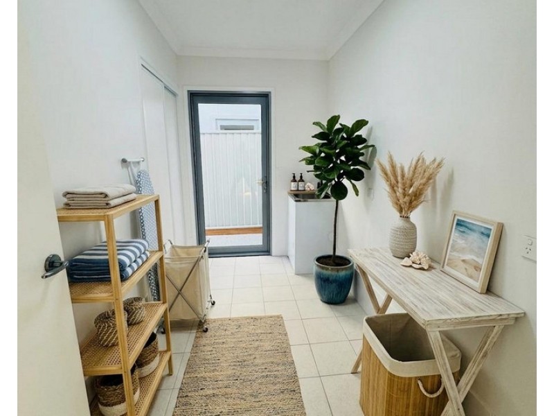 unit 15/14 Honiton Street, Torquay QLD 4655