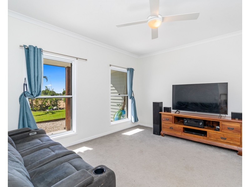 61 Pedelty Lane, Dundowran QLD 4655