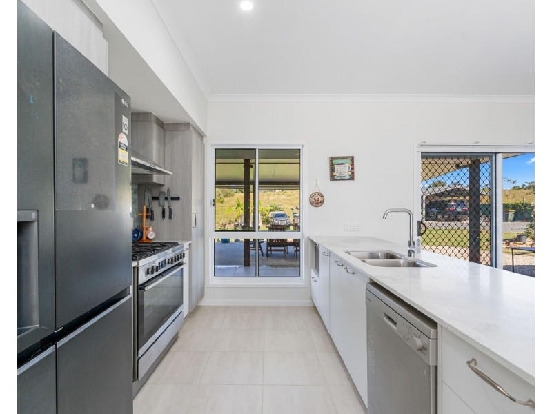 61 Pedelty Lane, Dundowran QLD 4655