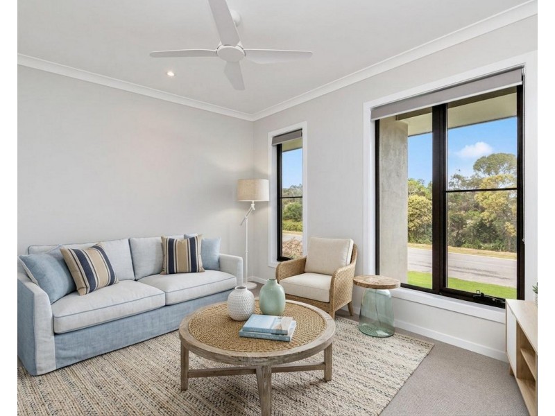 7 cooper Circuit, Nikenbah QLD 4655