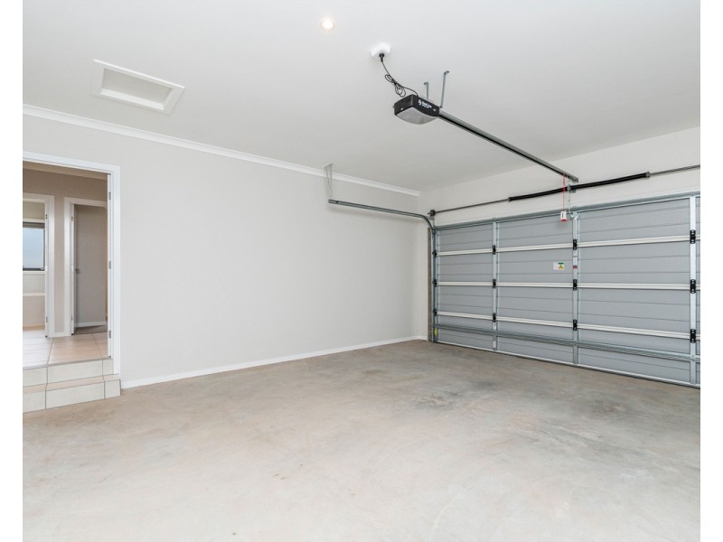 7 cooper Circuit, Nikenbah QLD 4655