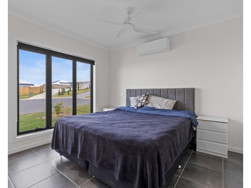 11 Miraflores Place, Wondunna QLD 4655