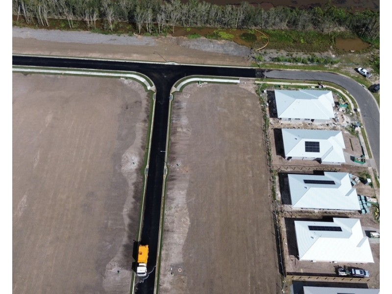 635 New Road, Dundowran QLD 4655