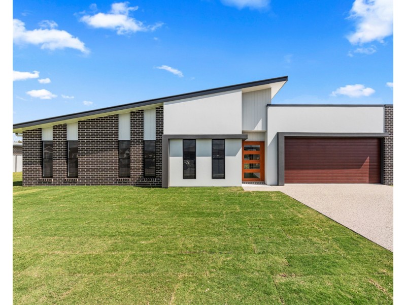 5 Humpback Circuit, Booral QLD 4655