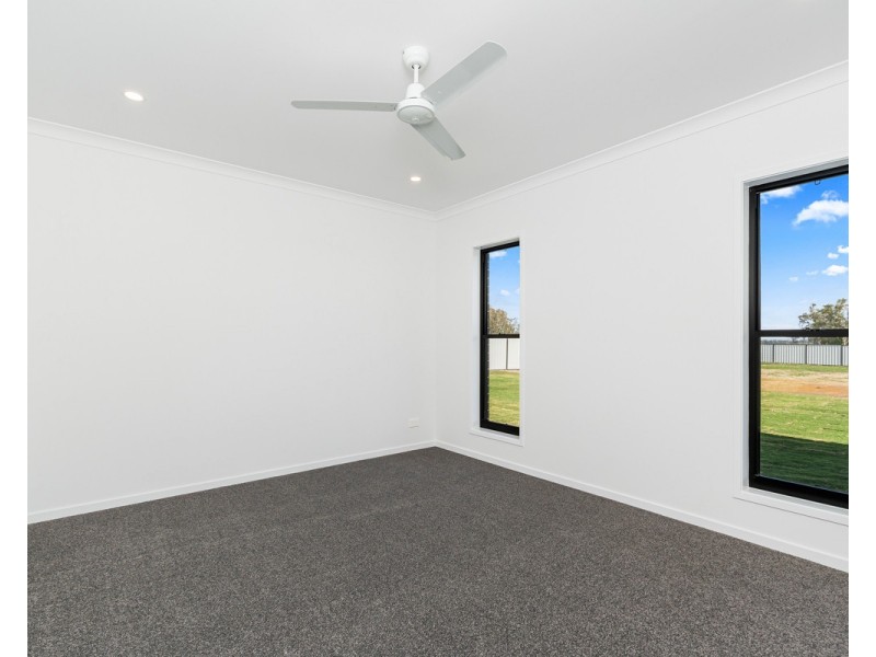 5 Humpback Circuit, Booral QLD 4655