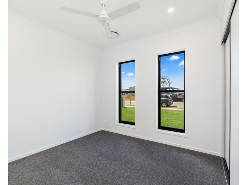 5 Humpback Circuit, Booral QLD 4655