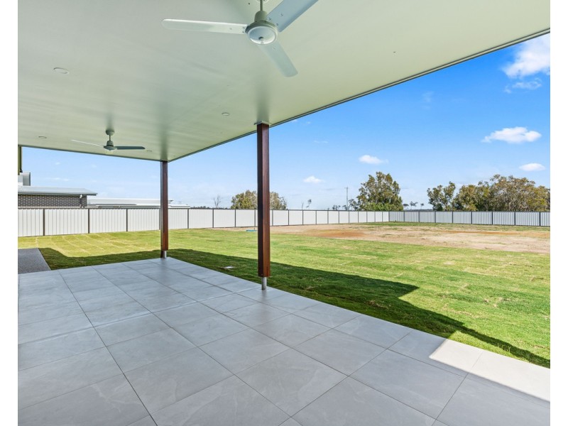 5 Humpback Circuit, Booral QLD 4655
