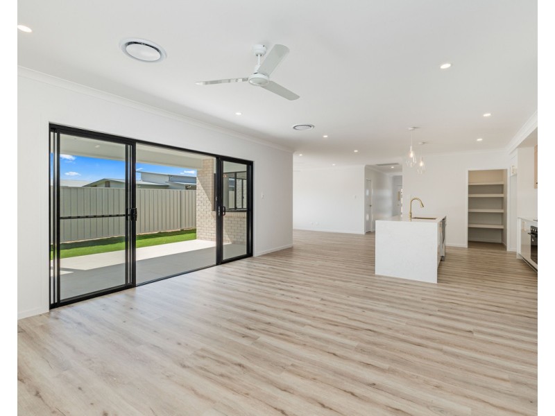9 Humpback Circuit, Booral QLD 4655