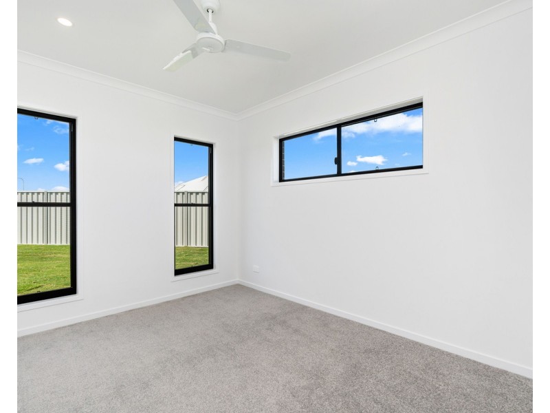 7 Humpback Circuit, Booral QLD 4655