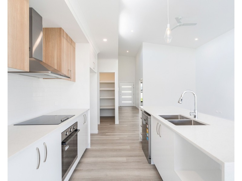 7 Humpback Circuit, Booral QLD 4655
