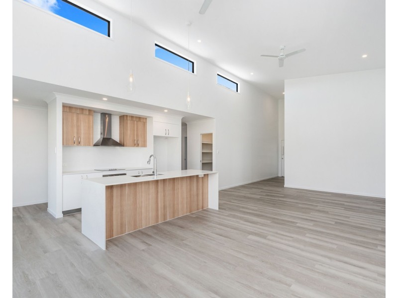 7 Humpback Circuit, Booral QLD 4655