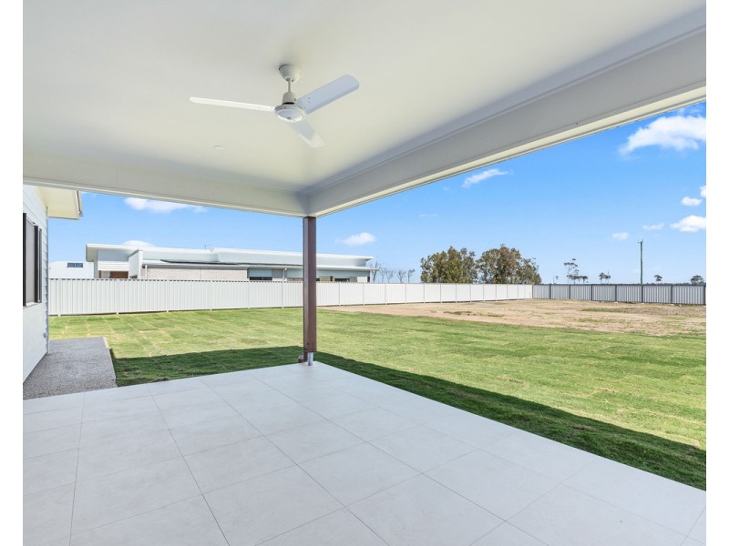 7 Humpback Circuit, Booral QLD 4655