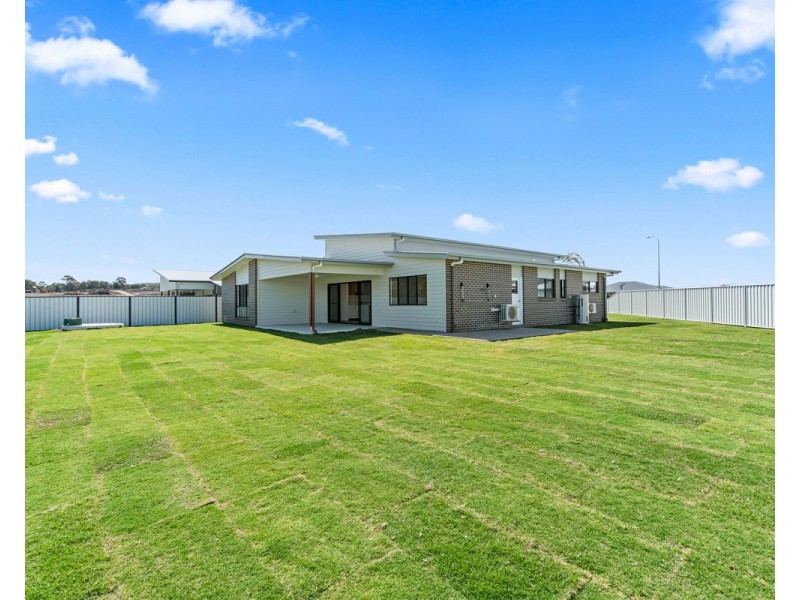 7 Humpback Circuit, Booral QLD 4655
