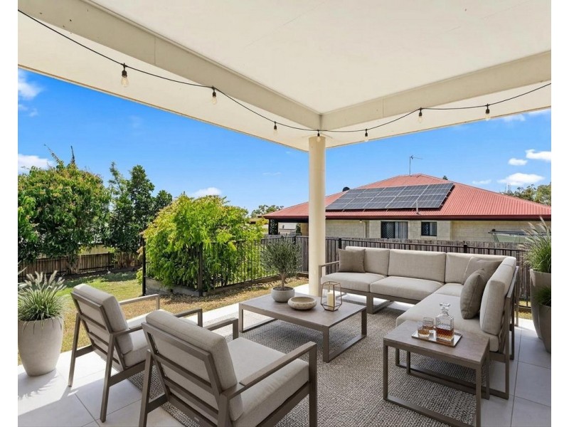 4 Bentley Way, Urraween QLD 4655