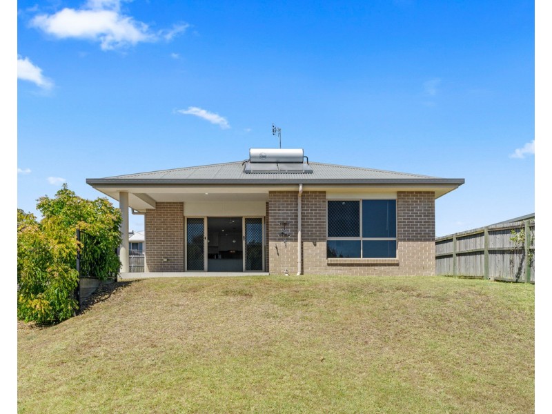 4 Bentley Way, Urraween QLD 4655